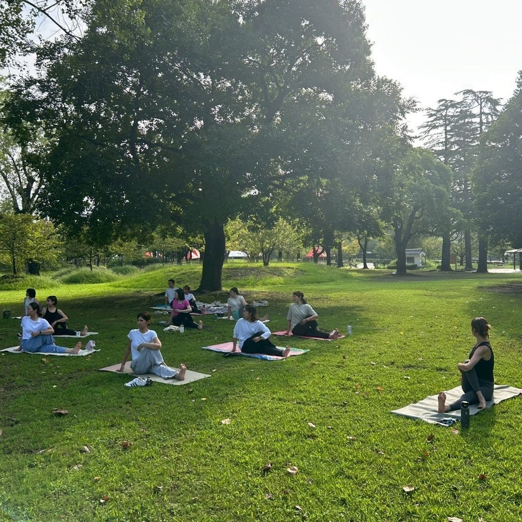 心地よい朝に、みんなでヨガを。PARK YOGAレポート